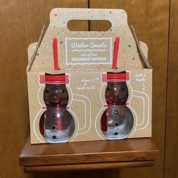 🆕 WINTER ❄️ SWEETS - SET OF TWO SNOWMAN ⛄️ SIPPERS (GLASS) - Picture 2 of 7